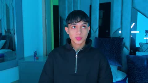 Snapshot of sebax_00 chatting on September 2025 04:25:02 AM Sebastian online show from September 2025 04:25:02 AM