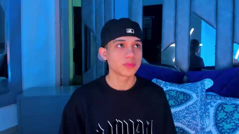 Snapshot of sebax_00 chatting on September 2025 08:09:01 PM Sebastian online show from September 2025 08:09:01 PM