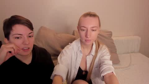 Snapshot of secret_dreams_ chatting on December 2024 08:36:02 AM Amanda and pair in a real life we love each other but can play with you online show from December 2024 08:36:02 AM
