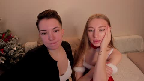 Snapshot of secret_dreams_ chatting on January 2025 11:05:01 AM Amanda and pair in a real life we love each other but can play with you online show from January 2025 11:05:01 AM