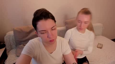 Snapshot of secret_dreams_ chatting on February 2025 08:06:02 AM Amanda and pair in a real life we love each other but can play with you online show from February 2025 08:06:02 AM