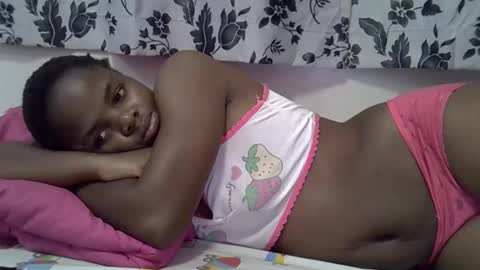 Snapshot of secret_seducer chatting on October 2025 06:32:01 PM cruce online show from October 2025 06:32:01 PM