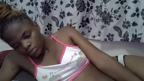 Snapshot of secret_seducer chatting on November 2025 08:52:01 PM cruce online show from November 2025 08:52:01 PM