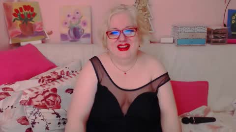 Alice online show from September 2025 07:49:01 PM