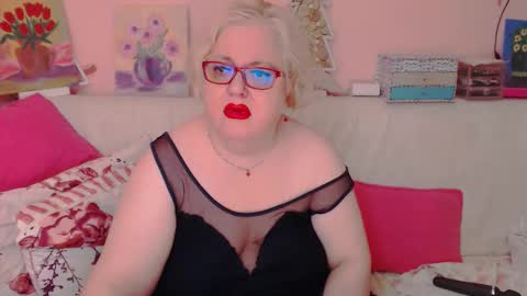 Alice online show from September 2025 07:03:02 PM