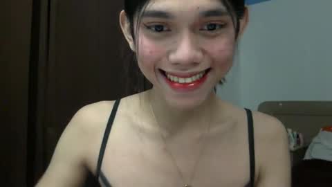 Snapshot of seductive_nessie chatting on November 2025 10:59:02 AM seductive_nessie online show from November 2025 10:59:02 AM