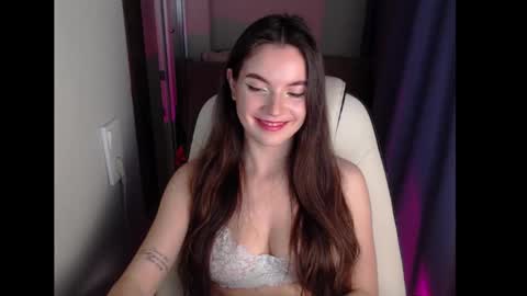 Snapshot of seeemily chatting on January 2025 02:13:01 PM Emily online show from January 2025 02:13:01 PM