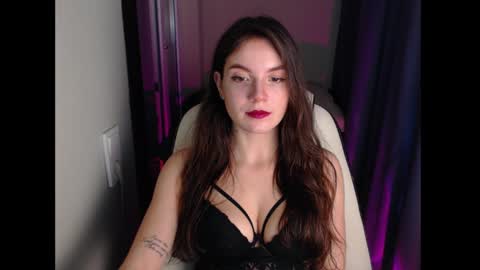 Snapshot of seeemily chatting on March 2025 11:55:02 AM Emily online show from March 2025 11:55:02 AM