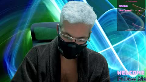 Snapshot of seewolf1000 chatting on November 2025 01:37:01 AM seewolf1000 online show from November 2025 01:37:01 AM