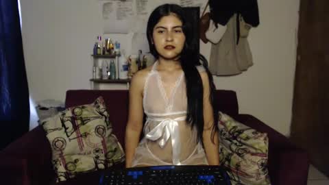 Snapshot of seleena_01 chatting on February 2025 10:18:02 PM seleena_01 online show from February 2025 10:18:02 PM