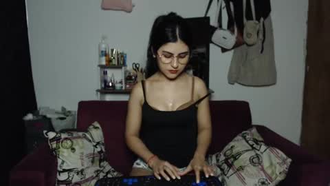 Snapshot of seleena_01 chatting on March 2025 10:42:01 PM seleena_01 online show from March 2025 10:42:01 PM