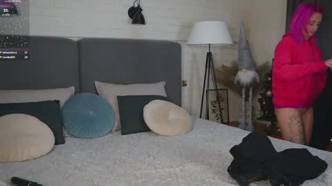 Selena Lily online show from December 2024 12:55:02 PM