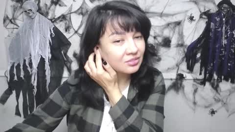 SelenaFly online show from October 2025 06:06:02 AM