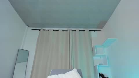 selenafox online show from October 2025 02:08:02 AM