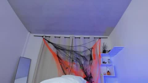 selenafox online show from October 2025 02:02:05 AM