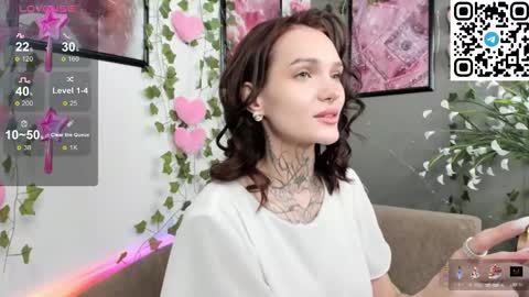 Selena online show from September 2025 12:05:01 AM