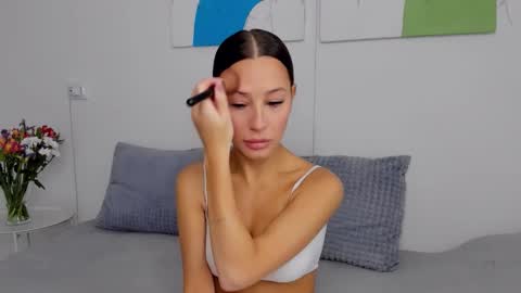 Selena online show from September 2025 07:12:02 AM