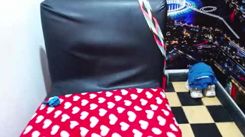  Selene online show from September 2025 01:54:01 PM