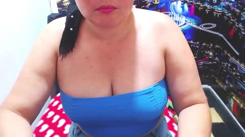  Selene online show from September 2025 06:31:02 PM