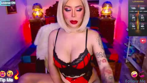 Snapshot of selina_diorxxx chatting on October 2025 05:06:01 AM Will You Be My CumDumpster in Real Drink My Milk online show from October 2025 05:06:01 AM