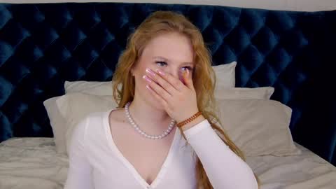 SelinSwarovski online show from January 2025 03:09:01 AM