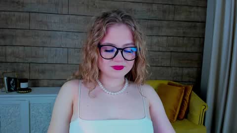 SelinSwarovski online show from January 2025 04:36:01 PM