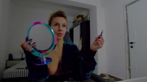 Snapshot of sellena_angel chatting on November 2025 10:51:01 AM sellena_angel online show from November 2025 10:51:01 AM