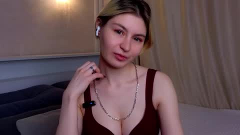 Snapshot of senabouthot chatting on November 2025 01:39:01 AM Lilith online show from November 2025 01:39:01 AM