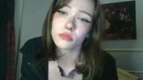 Snapshot of sendforesme chatting on January 2025 02:15:01 AM goddess esme online show from January 2025 02:15:01 AM