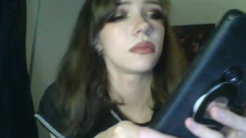 Snapshot of sendforesme chatting on March 2025 04:01:01 AM goddess esme online show from March 2025 04:01:01 AM