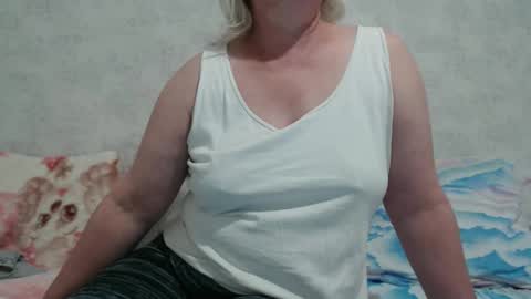 Snapshot of seniorita333 chatting on December 2024 09:54:02 AM Lenna online show from December 2024 09:54:02 AM