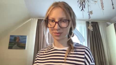 senseinner online show from October 2025 08:48:02 AM