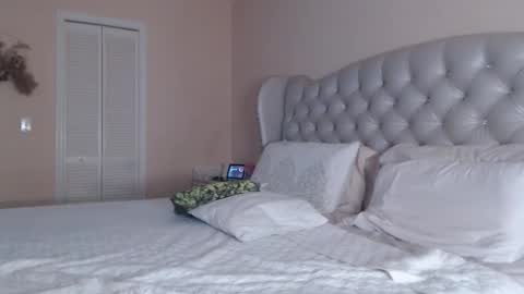 Snapshot of sensual_paradise_ chatting on February 2025 02:51:02 AM V online show from February 2025 02:51:02 AM