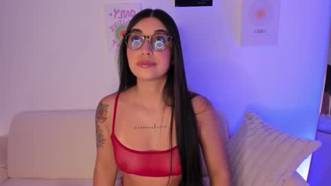 Snapshot of sensualhaven_ chatting on October 2025 11:01:02 PM sensualhaven_ online show from October 2025 11:01:02 PM