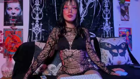 Snapshot of seraphine_hell chatting on October 2025 04:54:01 AM seraphine online show from October 2025 04:54:01 AM