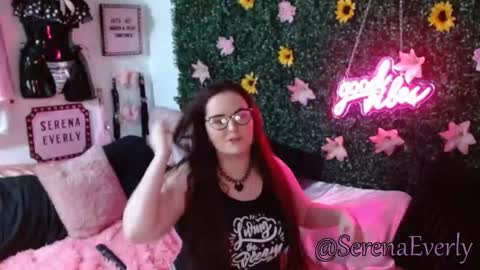 Serena Everly online show from September 2025 08:14:01 PM