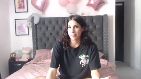 Snapshot of serenaroussee chatting on February 2025 07:46:01 PM sararoussee online show from February 2025 07:46:01 PM