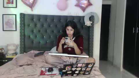 Snapshot of serenaroussee chatting on March 2025 02:09:01 AM sararoussee online show from March 2025 02:09:01 AM