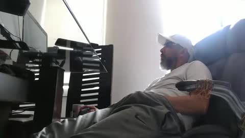 Snapshot of serioyhetero19 chatting on October 2025 06:31:01 PM hetero serio discreto online show from October 2025 06:31:01 PM