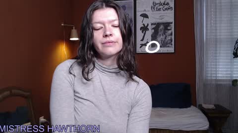 Miss Hawthorn online show from December 2024 06:39:01 PM