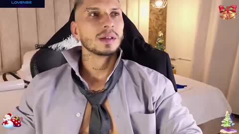 HEY IM SETH online show from December 2024 02:32:02 AM