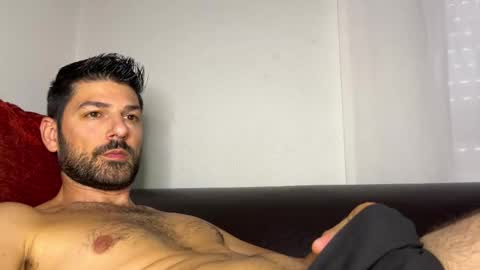 Snapshot of sexfriendch chatting on October 2025 04:05:02 PM Lucenzo online show from October 2025 04:05:02 PM