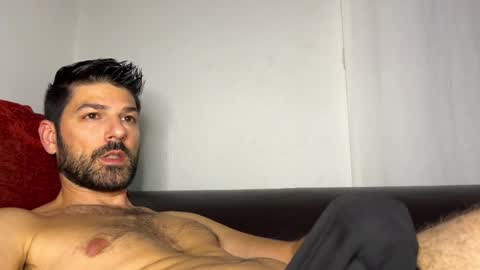 Snapshot of sexfriendch chatting on October 2025 01:03:01 AM Lucenzo online show from October 2025 01:03:01 AM