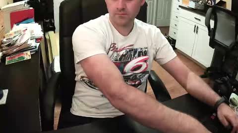 Snapshot of sexfungames chatting on October 2025 11:35:01 PM Kyle online show from October 2025 11:35:01 PM