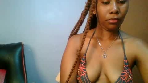 Maggie online show from February 2025 07:07:02 AM