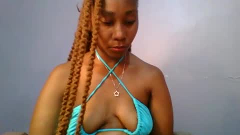 Maggie online show from February 2025 01:06:01 PM