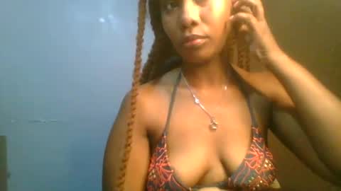 Maggie online show from February 2025 04:33:02 AM
