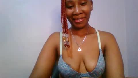 Maggie online show from February 2025 01:05:02 PM