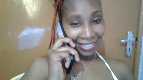 Maggie online show from February 2025 04:05:01 PM