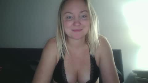 Rose online show from February 2025 01:58:01 AM